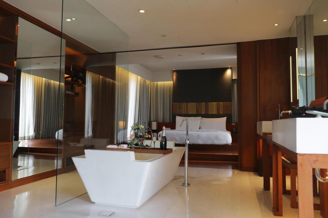 Hansar Bangkok Hotel Екстериор снимка