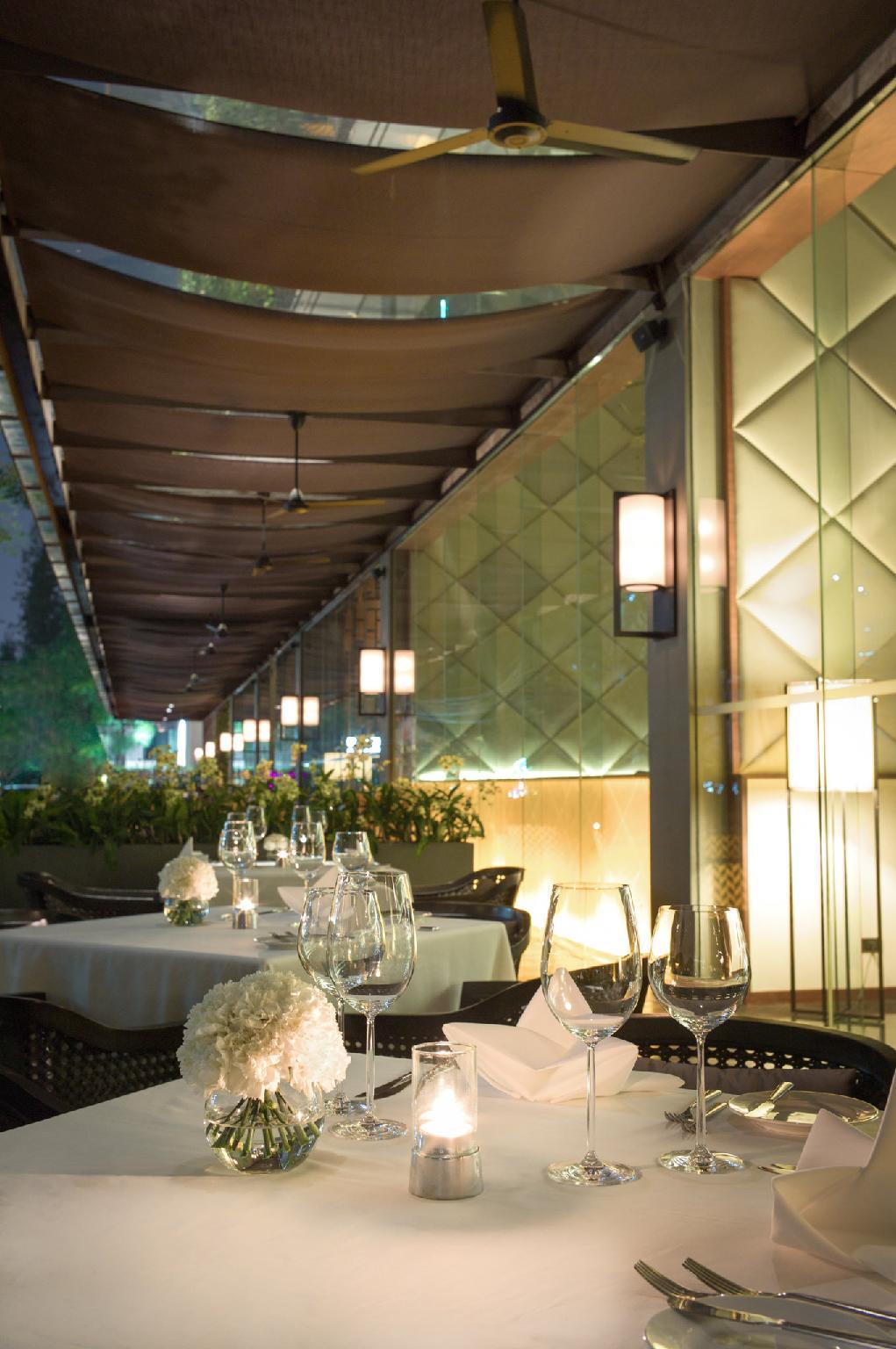 Hansar Bangkok Hotel Екстериор снимка