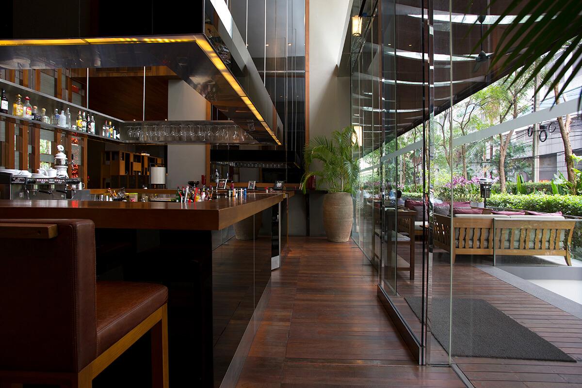 Hansar Bangkok Hotel Екстериор снимка