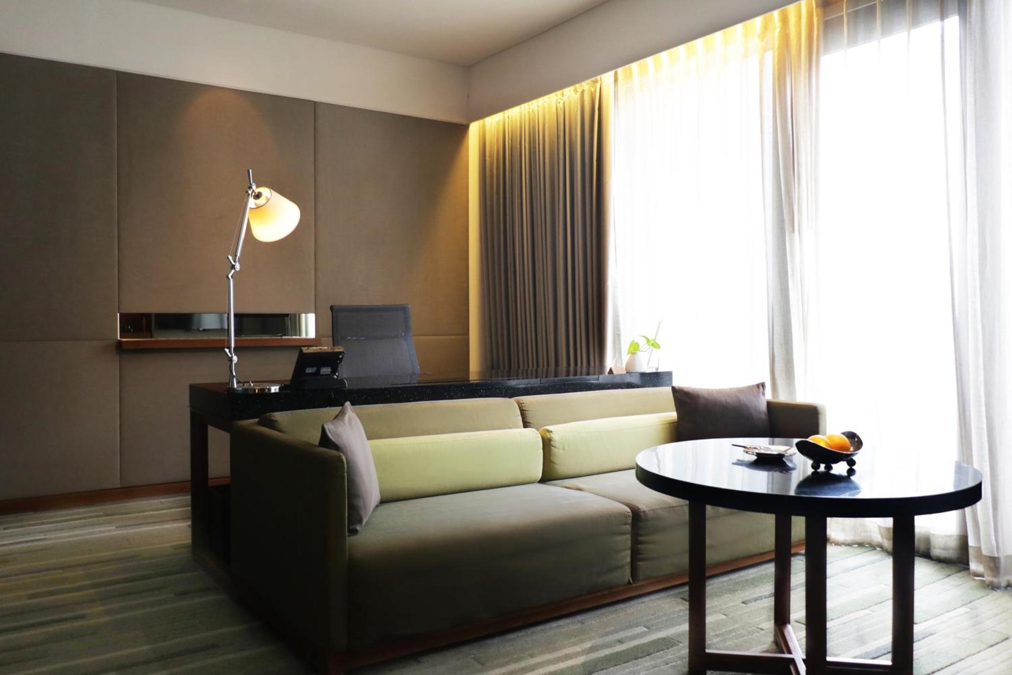 Hansar Bangkok Hotel Екстериор снимка